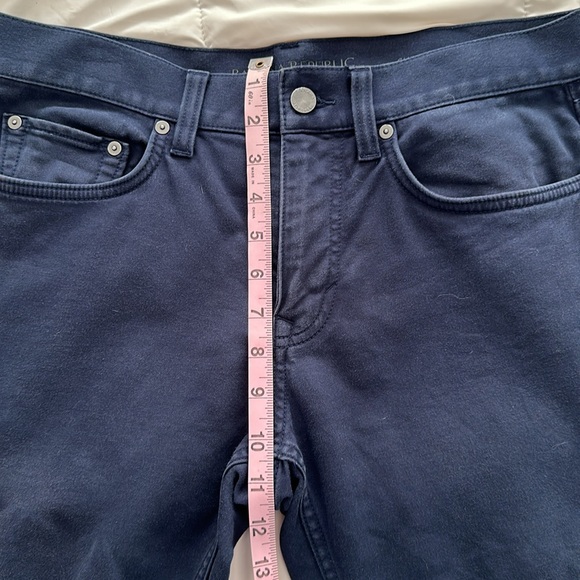 Banana Republic The Traveler Pants - Picture 7 of 8